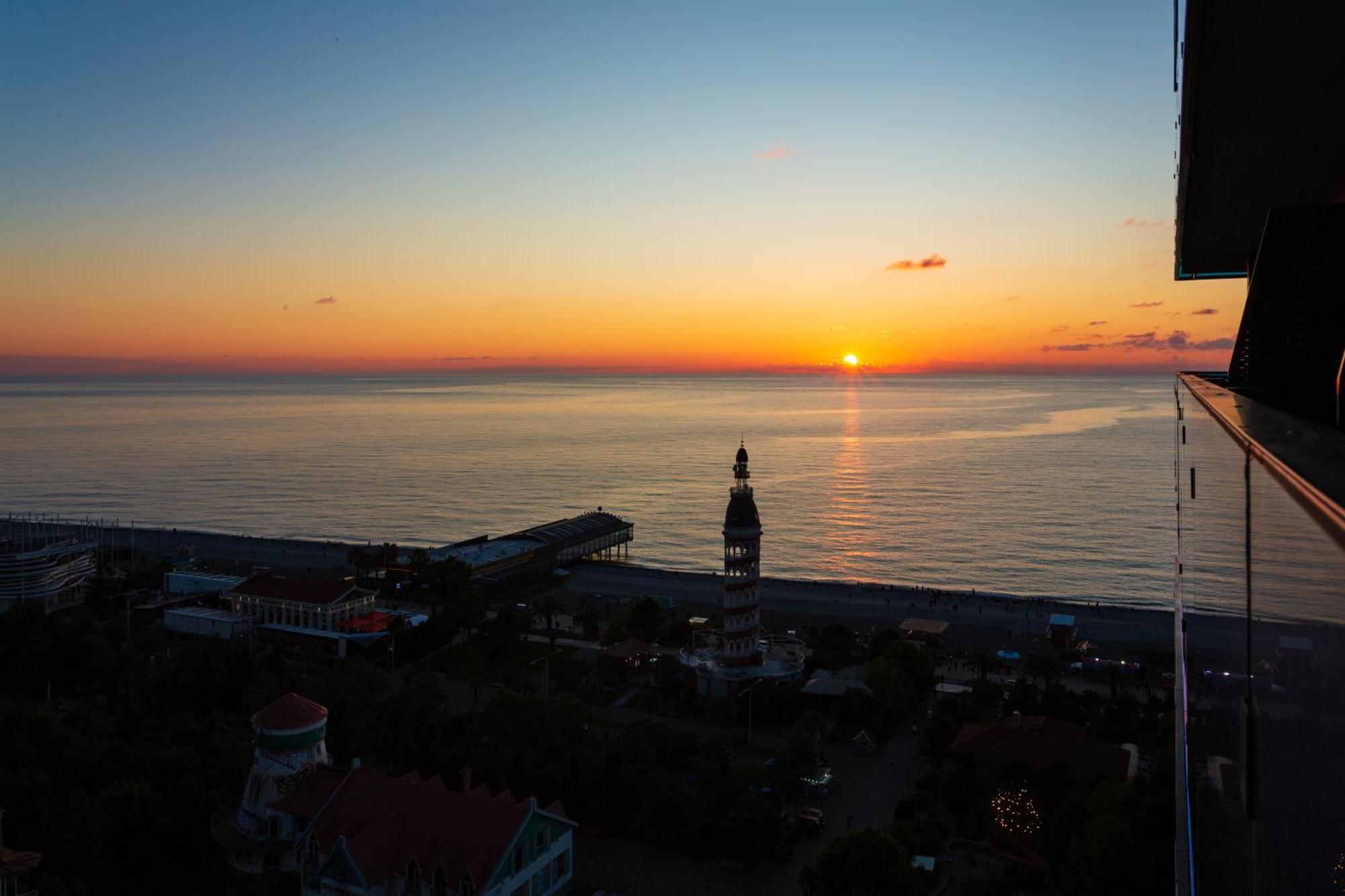 Appartamento Seaside Batumi Esterno foto